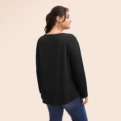 Plus Size Black Loose Fit T-Shirt – Slimming Office Wear for Autumn and Winter (F00290772)